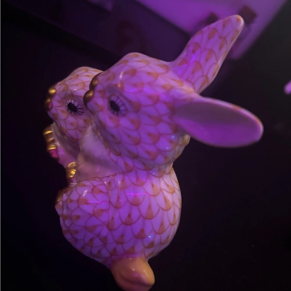 Herend hand painted first edition butterscotch rabbits with gold accents - Picture 6 of 8